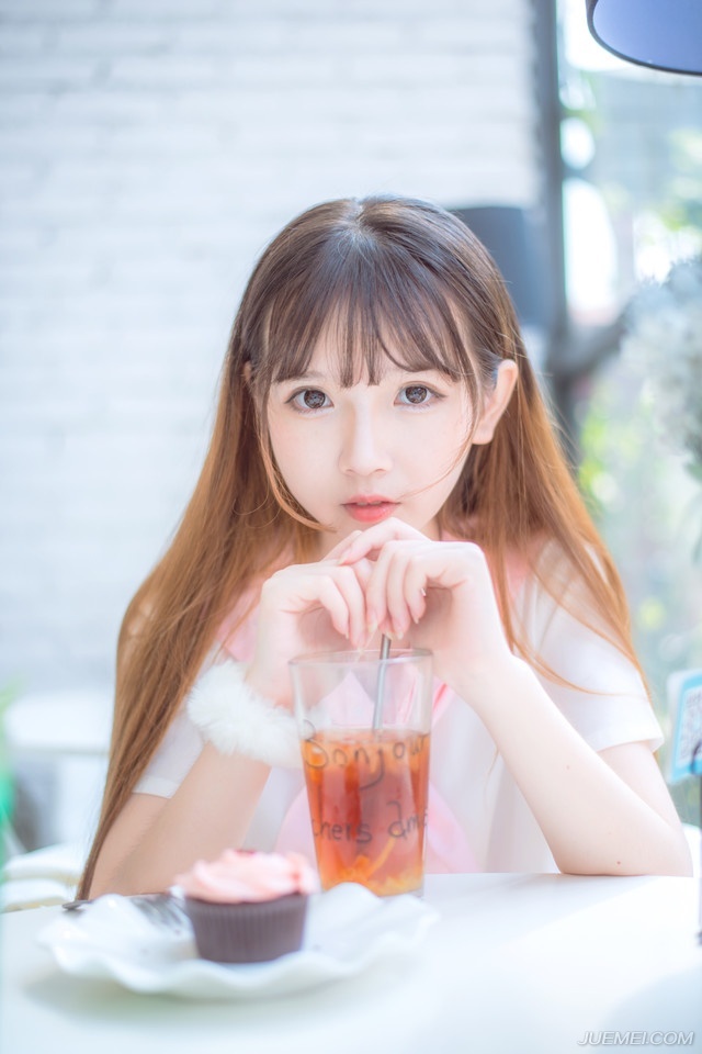 世界上其实根本没有感同身受这回事，针不刺到别人身上，他们就不知道有多痛。